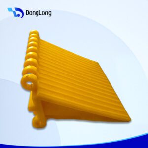 带倾斜挡板的800系列 - 传送带